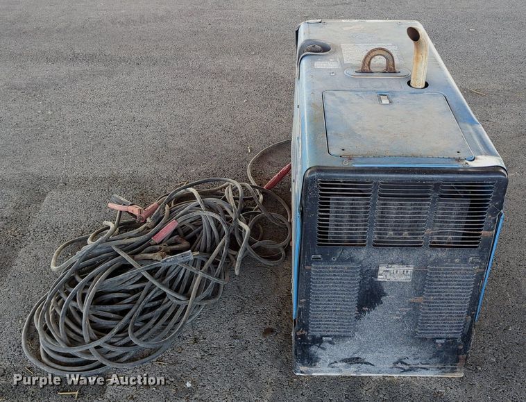 image for item LM9859 Miller Bobcat 250  welder/generator