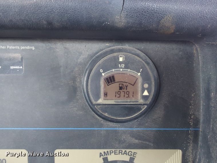 image for item LM9859 Miller Bobcat 250  welder/generator