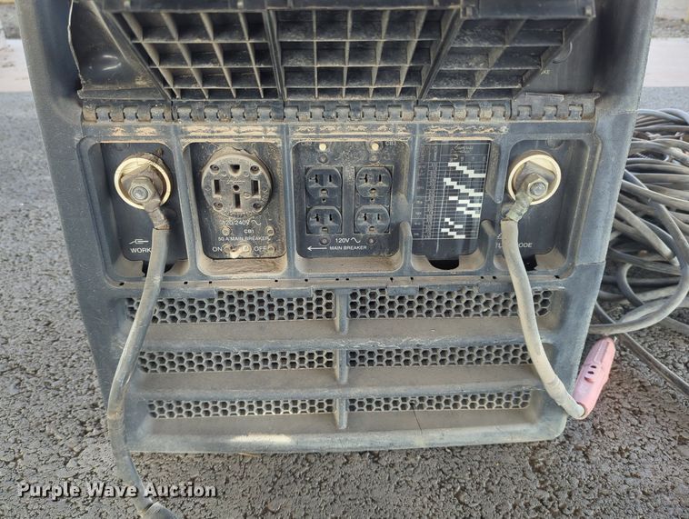 image for item LM9859 Miller Bobcat 250  welder/generator