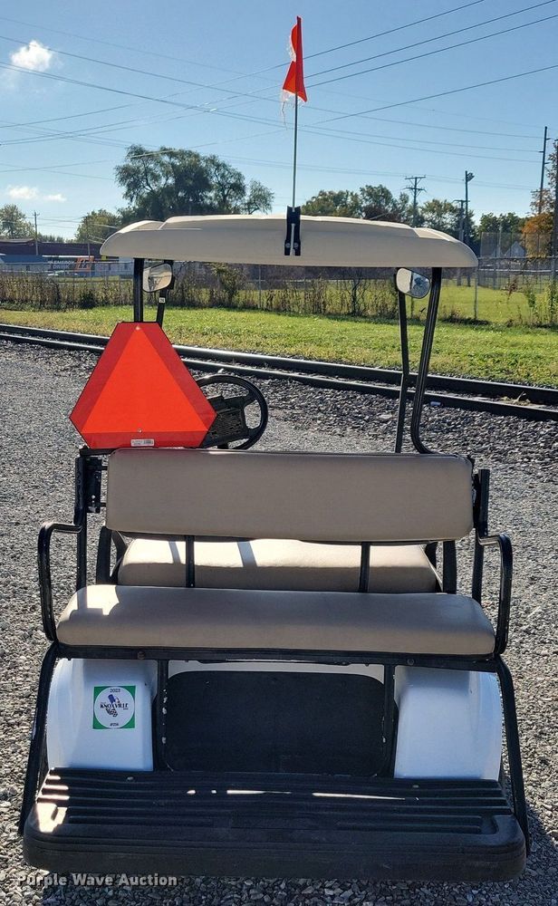 image for item LO9843 Club Car  golf cart