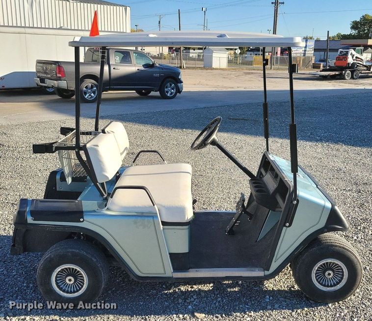 image for item LO9844 Ez-go  golf cart