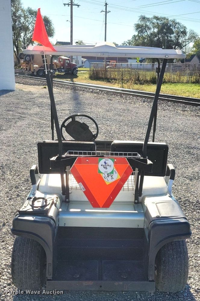 image for item LO9844 Ez-go  golf cart