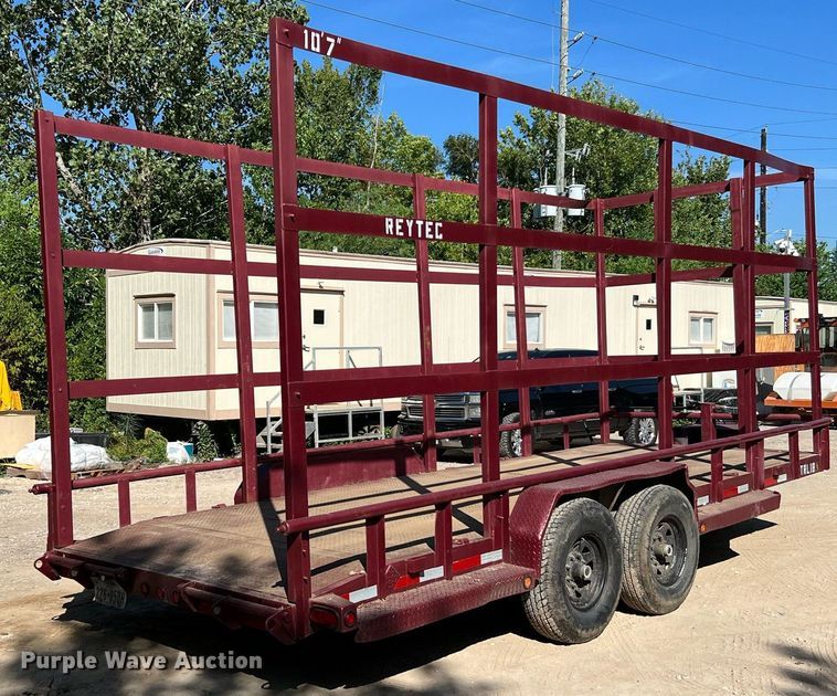 image for item LU9791 2013 Lamar  equipment trailer