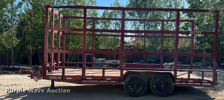 image for item LU9791 2013 Lamar  equipment trailer
