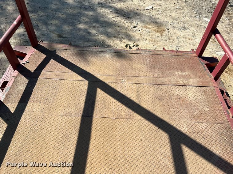 image for item LU9791 2013 Lamar  equipment trailer