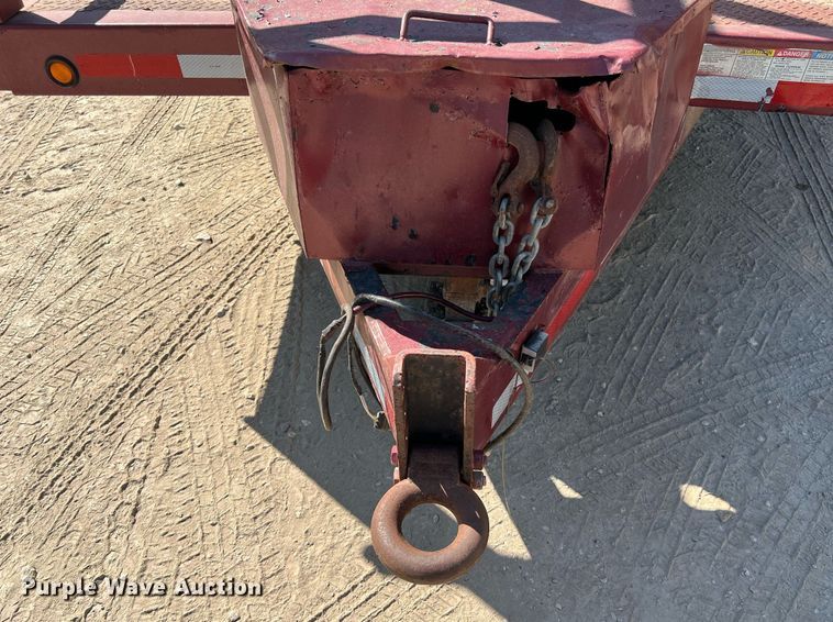 image for item LU9791 2013 Lamar  equipment trailer