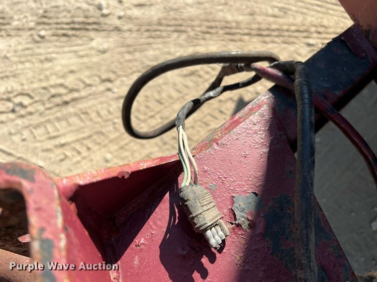 image for item LU9791 2013 Lamar  equipment trailer