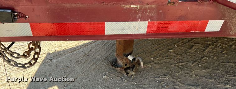 image for item LU9791 2013 Lamar  equipment trailer