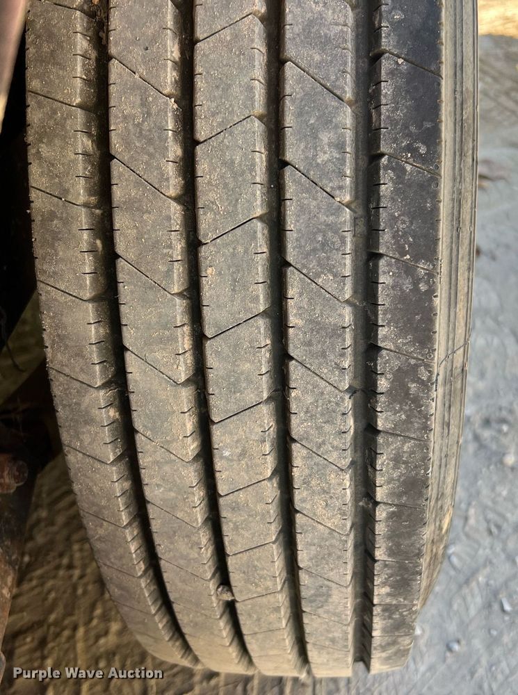 image for item LU9791 2013 Lamar  equipment trailer