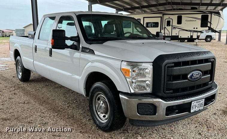 image for item LU9813 2016 Ford F250 Super Duty  Crew Cab pickup truck