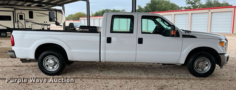 image for item LU9813 2016 Ford F250 Super Duty  Crew Cab pickup truck