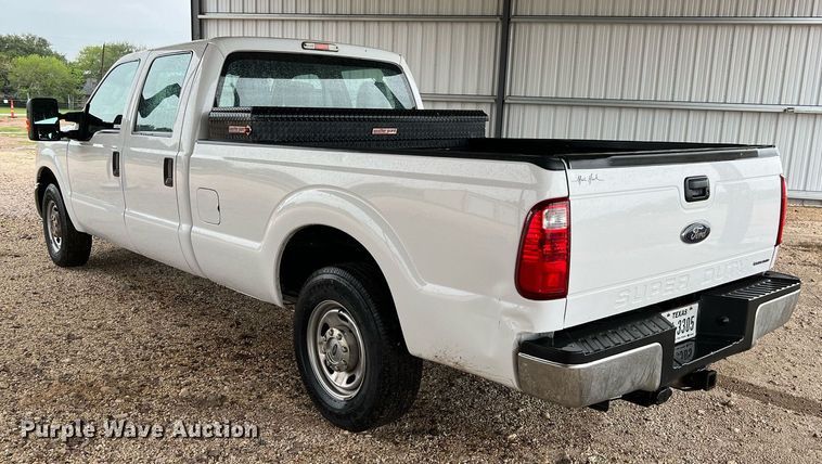 image for item LU9813 2016 Ford F250 Super Duty  Crew Cab pickup truck