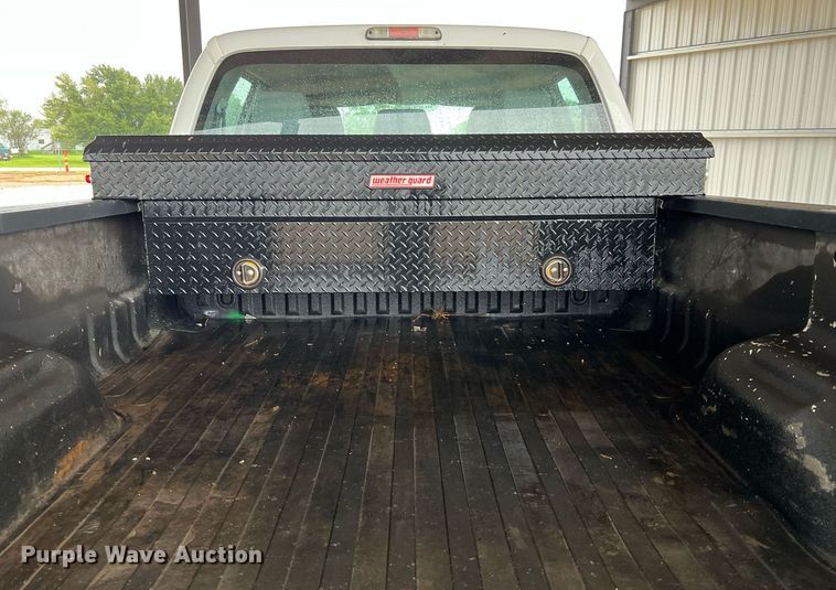 image for item LU9813 2016 Ford F250 Super Duty  Crew Cab pickup truck