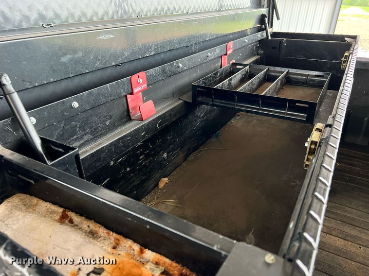 image for item LU9813 2016 Ford F250 Super Duty  Crew Cab pickup truck