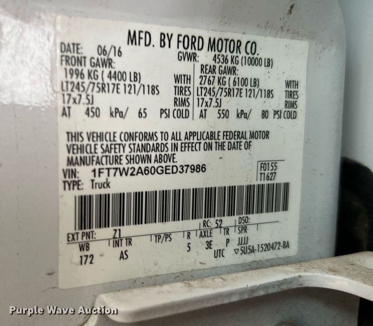 image for item LU9813 2016 Ford F250 Super Duty  Crew Cab pickup truck