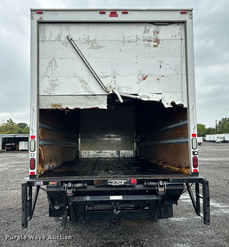 image for item LV9091 2016 Ford F650 Super Duty  box truck