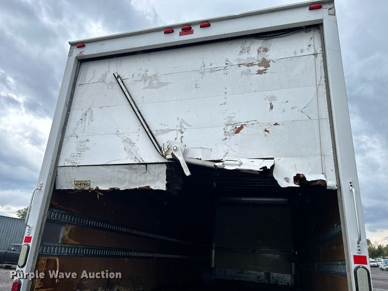 image for item LV9091 2016 Ford F650 Super Duty  box truck