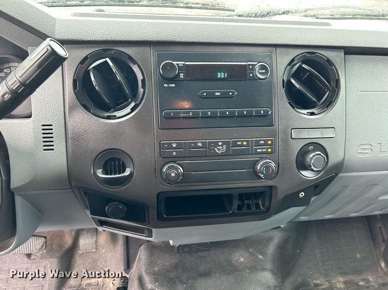 image for item LV9091 2016 Ford F650 Super Duty  box truck