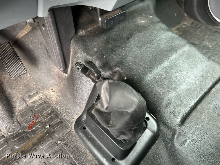 image for item LV9091 2016 Ford F650 Super Duty  box truck