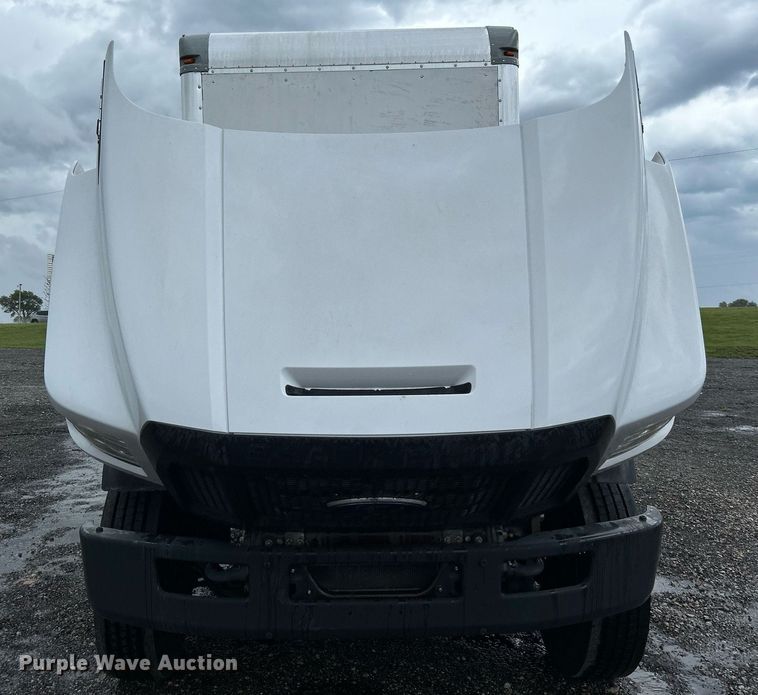 image for item LV9091 2016 Ford F650 Super Duty  box truck