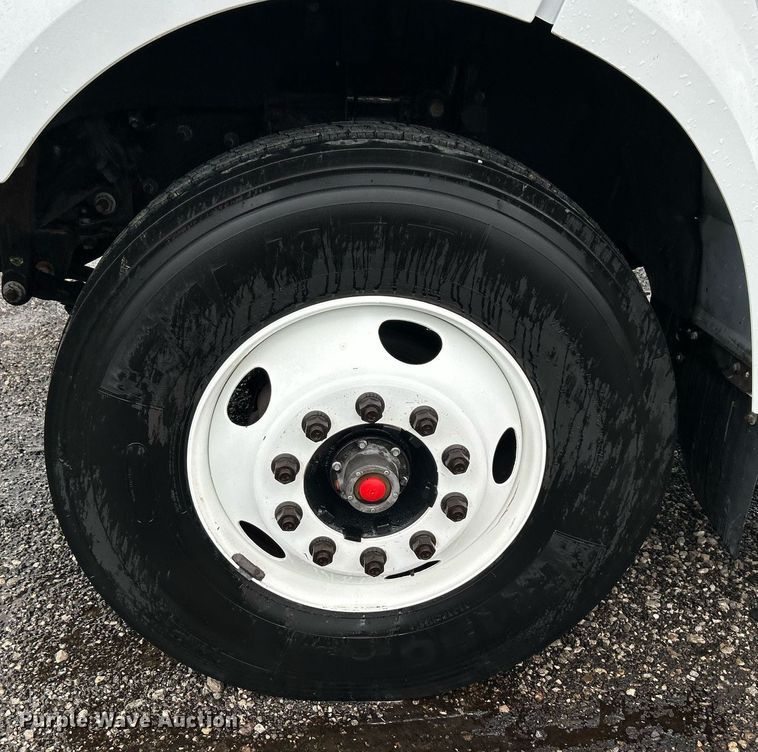 image for item LV9091 2016 Ford F650 Super Duty  box truck