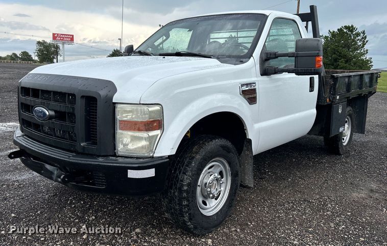 image for item LV9092 2010 Ford F350 Super Duty XL  flatbed pickup truck