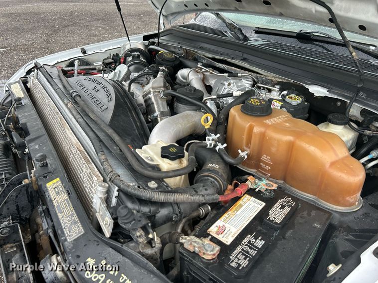 image for item LV9092 2010 Ford F350 Super Duty XL  flatbed pickup truck