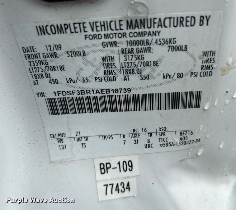 image for item LV9092 2010 Ford F350 Super Duty XL  flatbed pickup truck