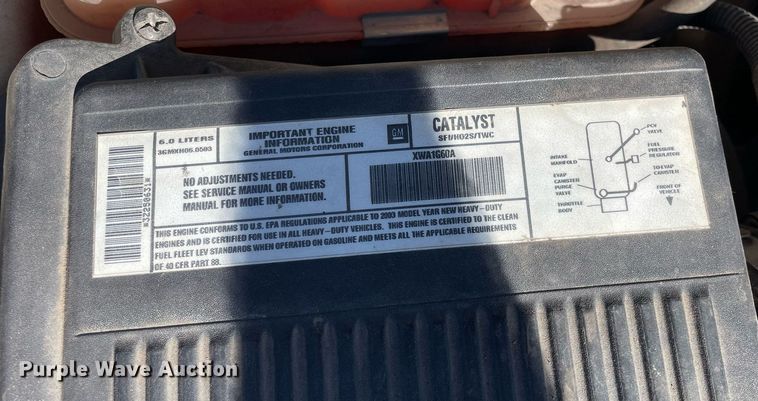 image for item LV9927 2003 Chevrolet Silverado 2500HD  utility bed pickup truck