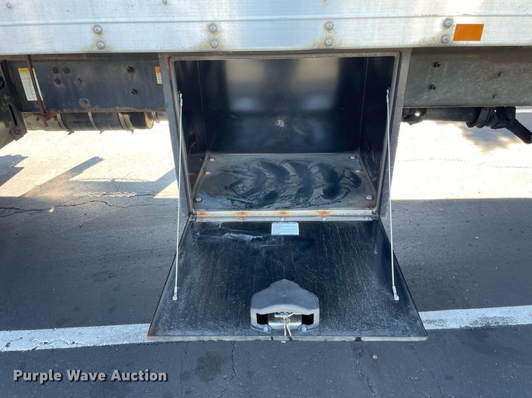 image for item LV9935 2014 Freightliner M2  box truck