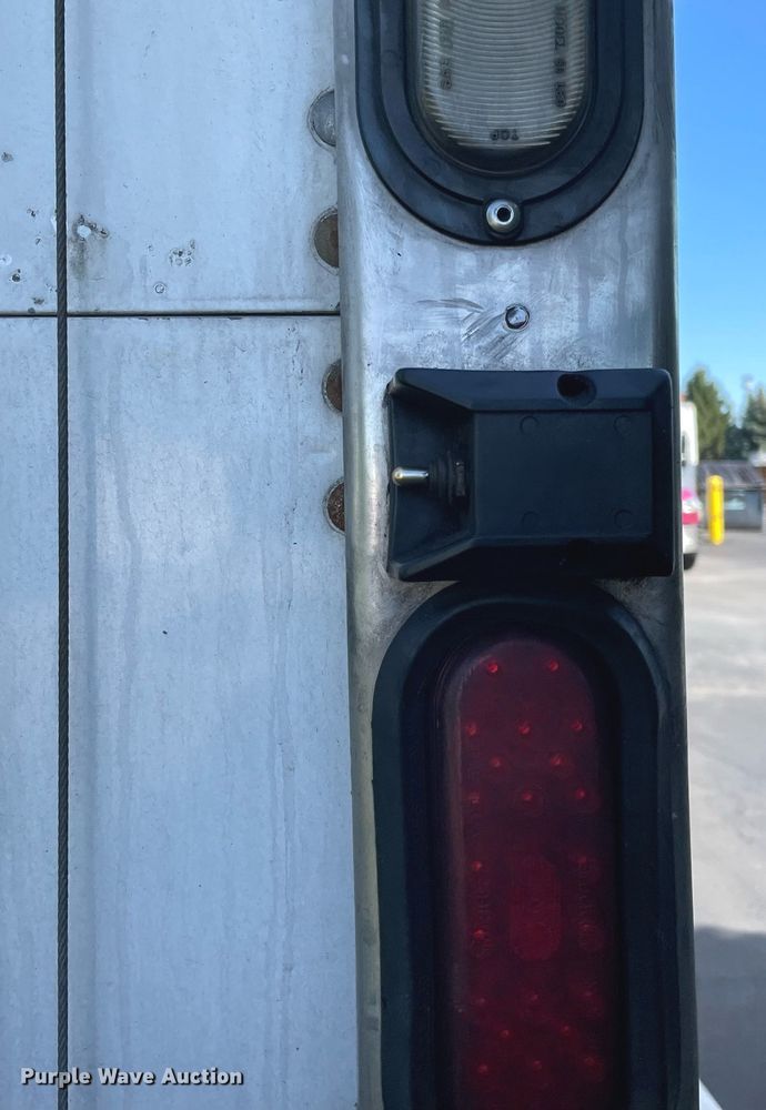 image for item LV9935 2014 Freightliner M2  box truck