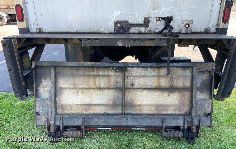 image for item LV9935 2014 Freightliner M2  box truck