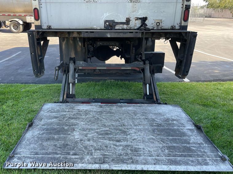 image for item LV9935 2014 Freightliner M2  box truck