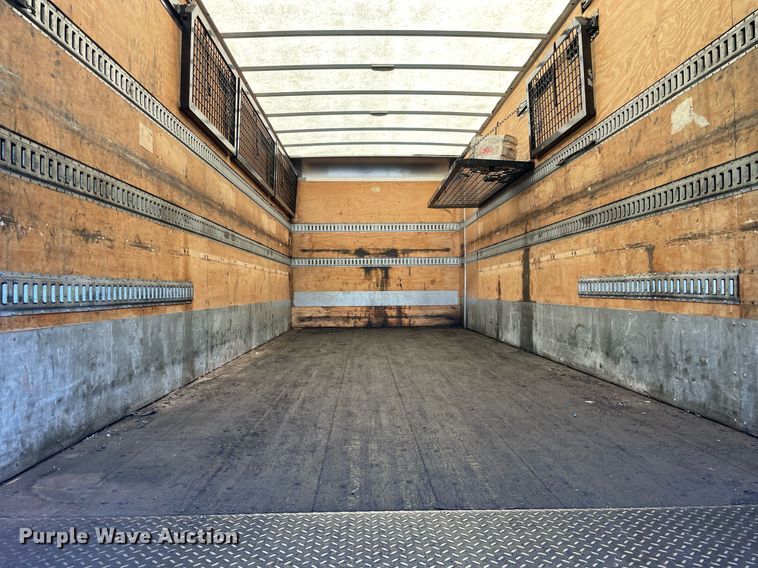 image for item LV9935 2014 Freightliner M2  box truck