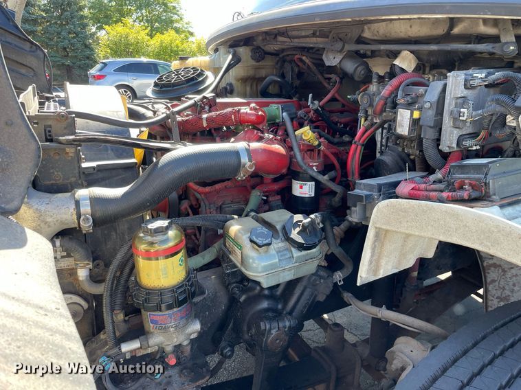 image for item LV9935 2014 Freightliner M2  box truck