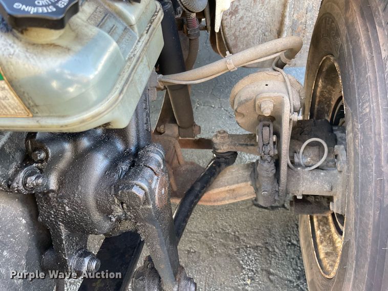 image for item LV9935 2014 Freightliner M2  box truck