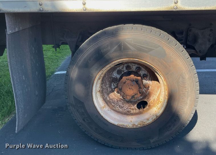 image for item LV9935 2014 Freightliner M2  box truck