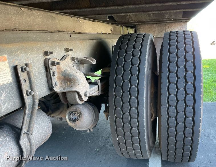 image for item LV9935 2014 Freightliner M2  box truck