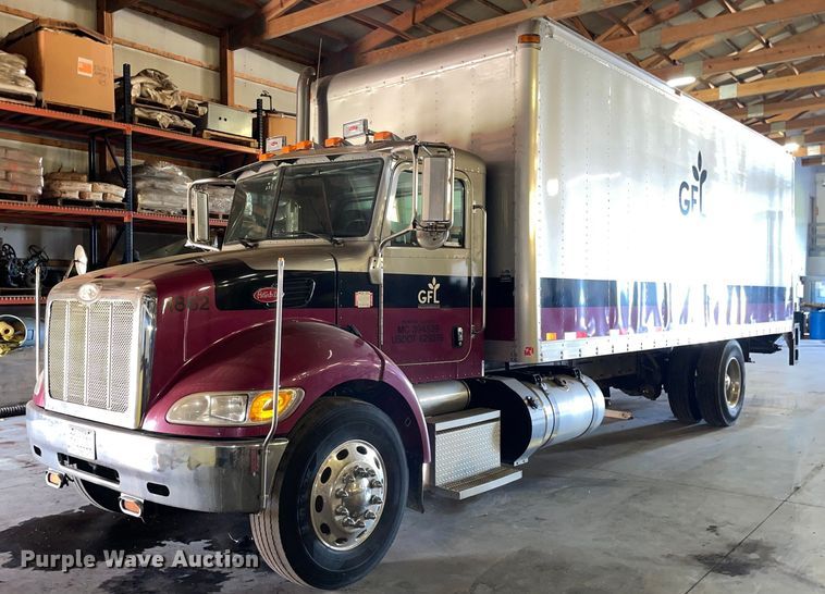 image for item LV9938 2012 Peterbilt 337  box truck