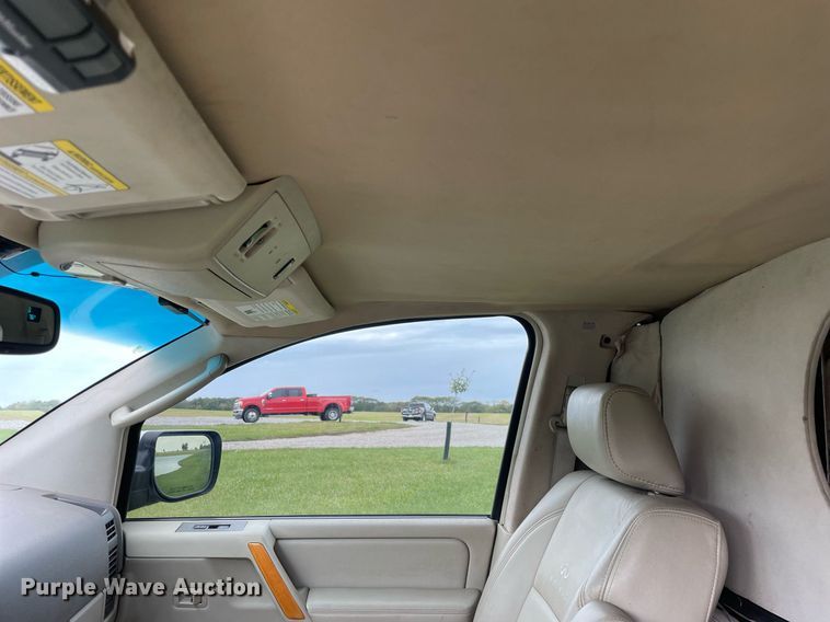 image for item LV9945 2007 Infiniti QX56  limousine