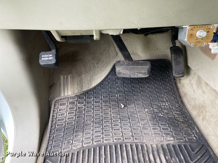 image for item LV9945 2007 Infiniti QX56  limousine