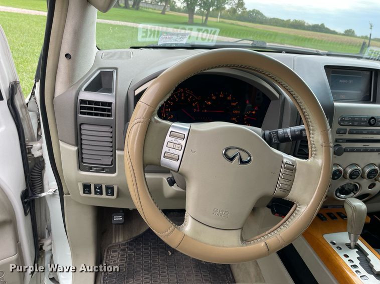 image for item LV9945 2007 Infiniti QX56  limousine