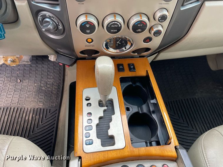 image for item LV9945 2007 Infiniti QX56  limousine