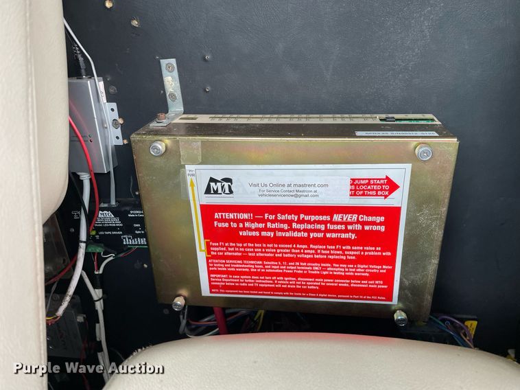 image for item LV9945 2007 Infiniti QX56  limousine