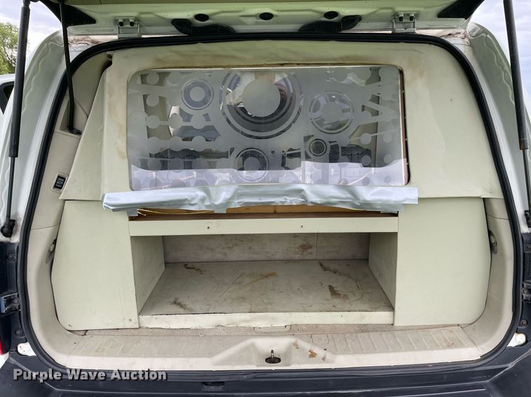 image for item LV9945 2007 Infiniti QX56  limousine