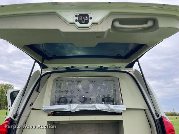 image for item LV9945 2007 Infiniti QX56  limousine