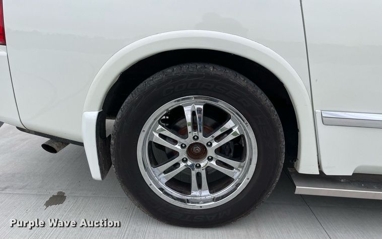 image for item LV9945 2007 Infiniti QX56  limousine