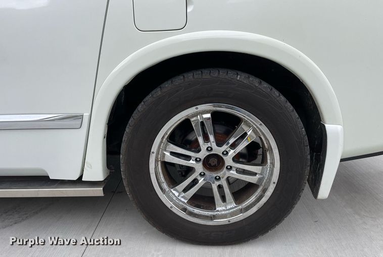 image for item LV9945 2007 Infiniti QX56  limousine