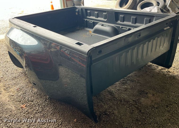 image for item MG9523 2008 Chevrolet 3500  pickup truck bed