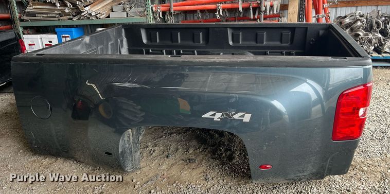 image for item MG9523 2008 Chevrolet 3500  pickup truck bed